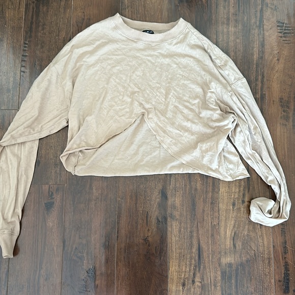 Urban Outfitters Zac Crop Top - Picture 2 of 2